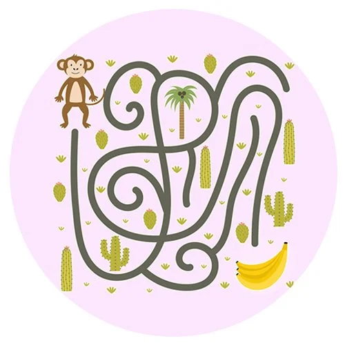 Цветной вариант раскраски лабиринт обезьяна и банан