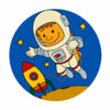 Цветной пример раскраски космонавт прилетел на луну