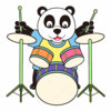Цветной пример раскраски панда барабанщик